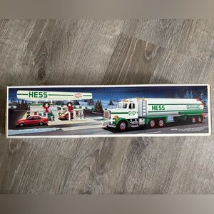 NIB 1990 Hess toy tanker